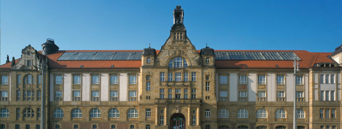 Kunstsammlungen Chemnitz Kunstsammlungen am Theaterplatz Außenansicht (Foto: KSC/PUNCTUM Bertram Kober)